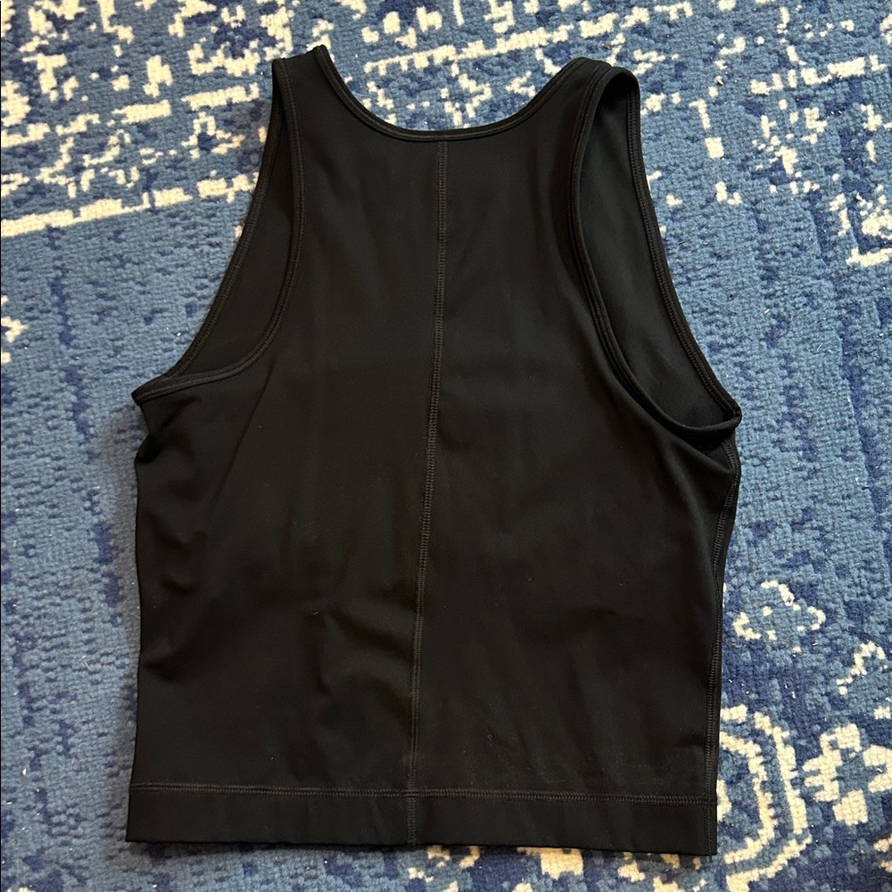 Everlane Perform Tanktop - Picture 2 of 4